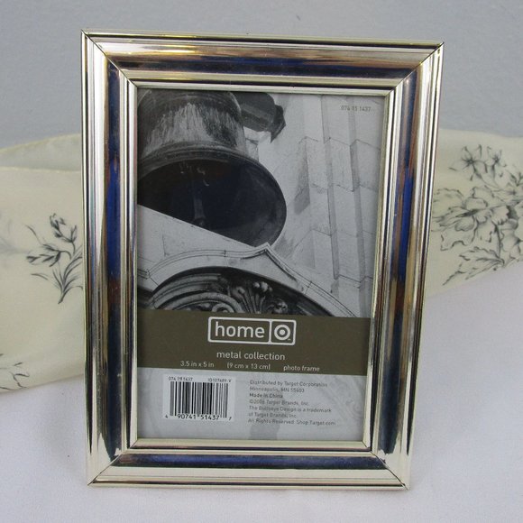 Target Home 3.5 x 5 Silver Tone Photo Frame - Picture 1 of 10